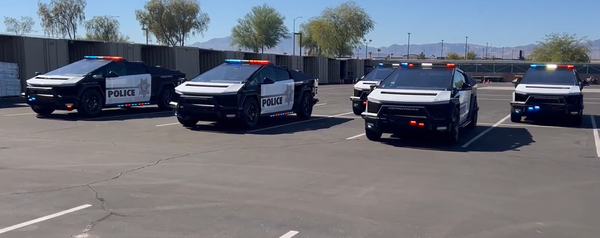 特斯拉Cybertruck警车