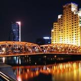 爱笑爱哭的毛毛虫