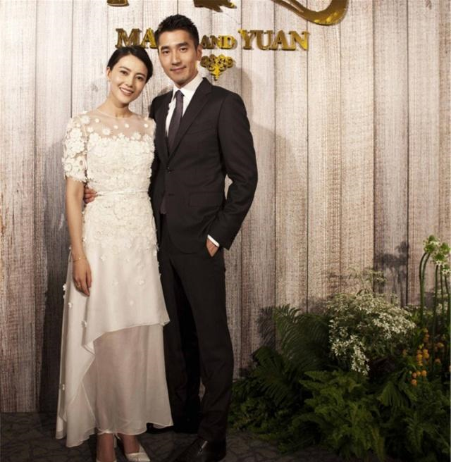 结婚4年多,赵又廷终于微博发文报喜讯,承认高圆圆已怀孕
