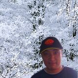 二月飞雪拒春风