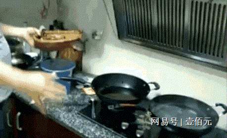 搞笑图片舞蹈系的妹子练功已经走火入魔了
