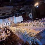 用力握住他的手