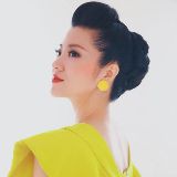 读闲书听雨看花落