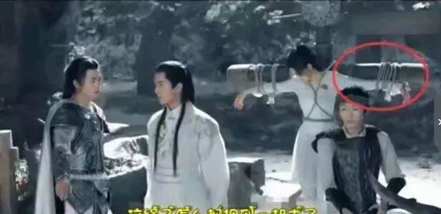 图一的镜头假我还忍得住,但是图二我就真的不行了 盈丰平台棋牌游戏官网