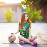 爱篮球的小姐姐