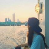天鹅湖上的小沐童