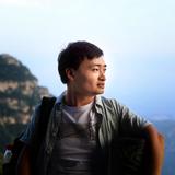 游走旅行的摄影人