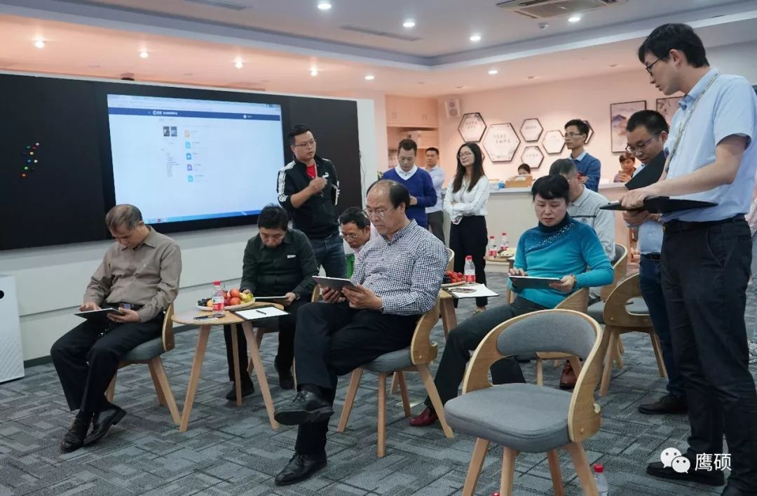 韶关市教育局副局长黄叶亭一行赴鹰硕集团考察