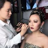 魅可化妆老师圆圆