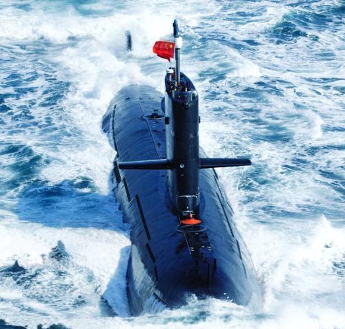 一般都在2万吨之内,而核潜艇水下航行没有兴波阻力,阻力要小于水面