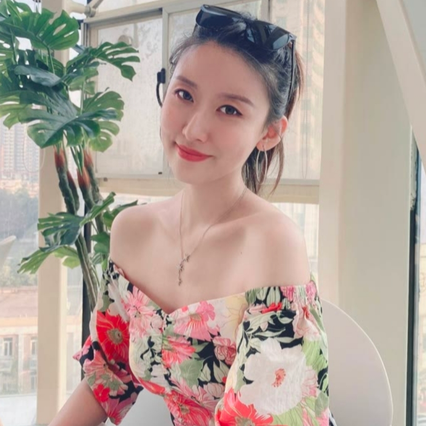 主持人郭嘉儿