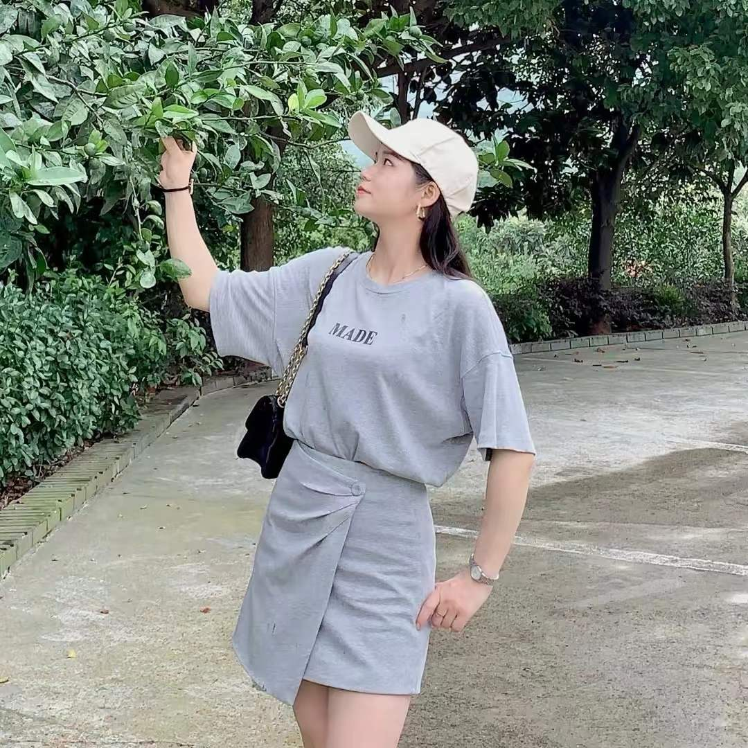Miss zhong（妞妞美