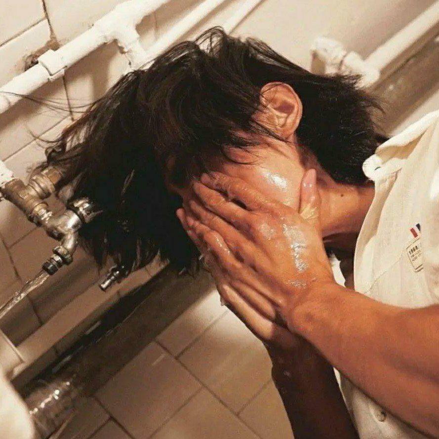 能不能再睡会啊