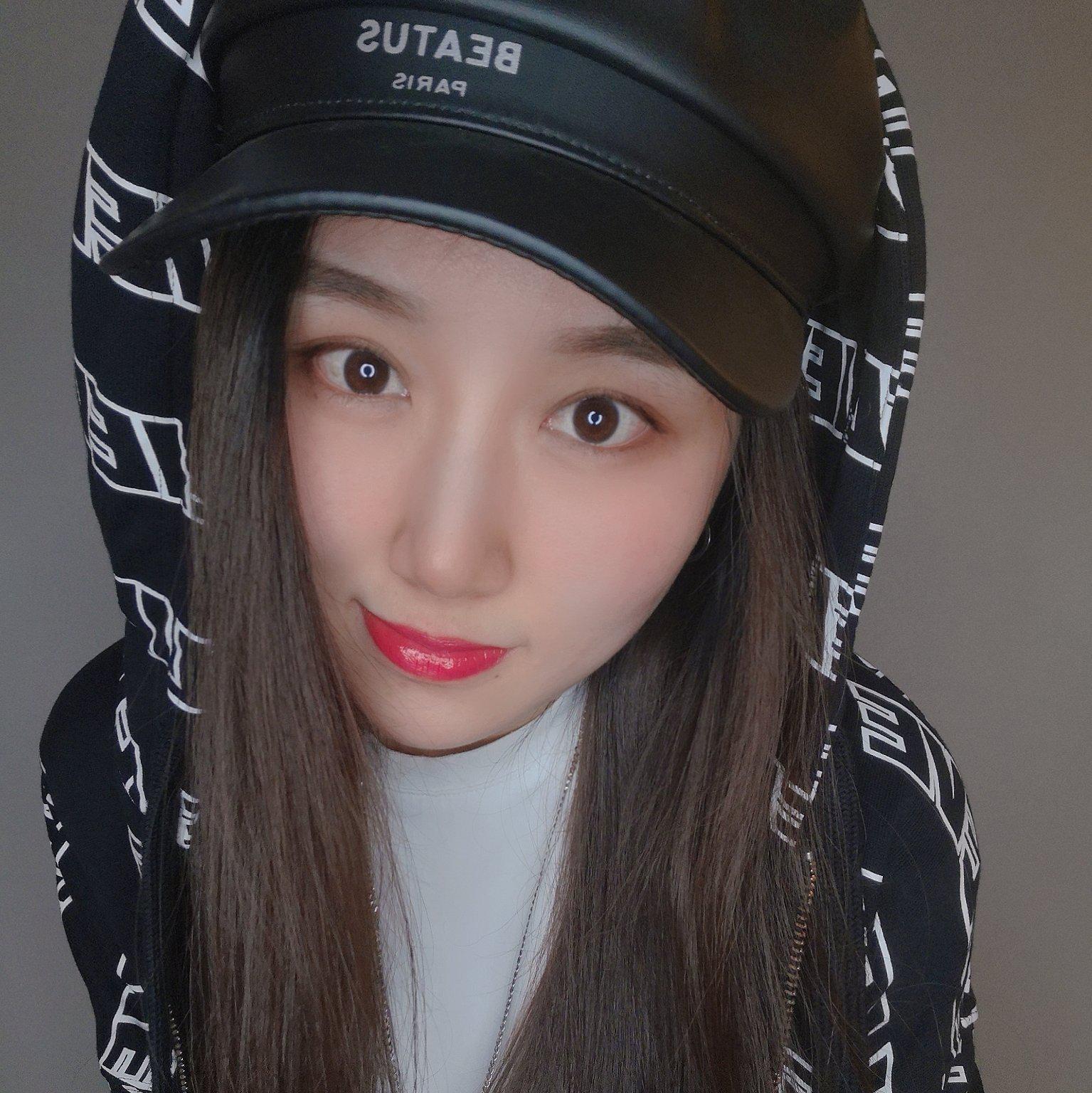 茜茜LucyLee