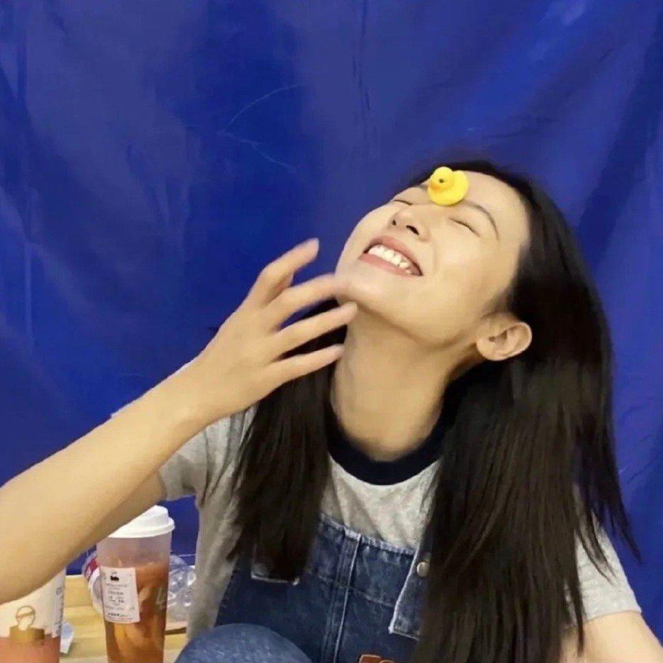 失眠的星星数着还没睡的人儿