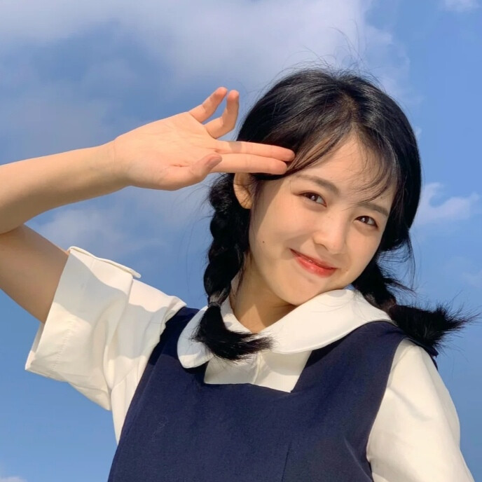 逐流水袖染尘缘