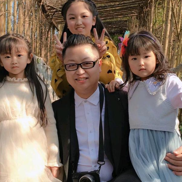 三千金欧阳爸爸_1