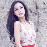 电线塔上的乌鸦