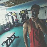 不想练腿的古龙同学