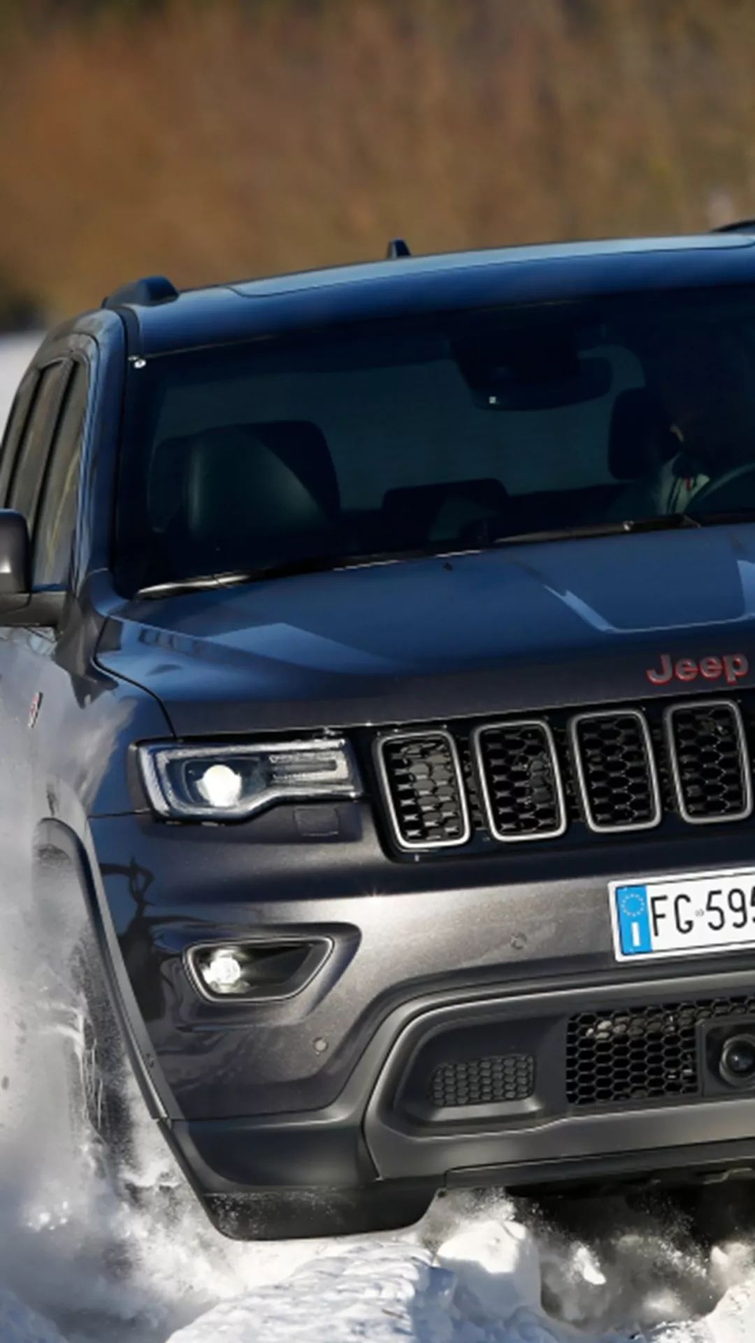 壁纸|你们嚷嚷着要的大切诺基来了!