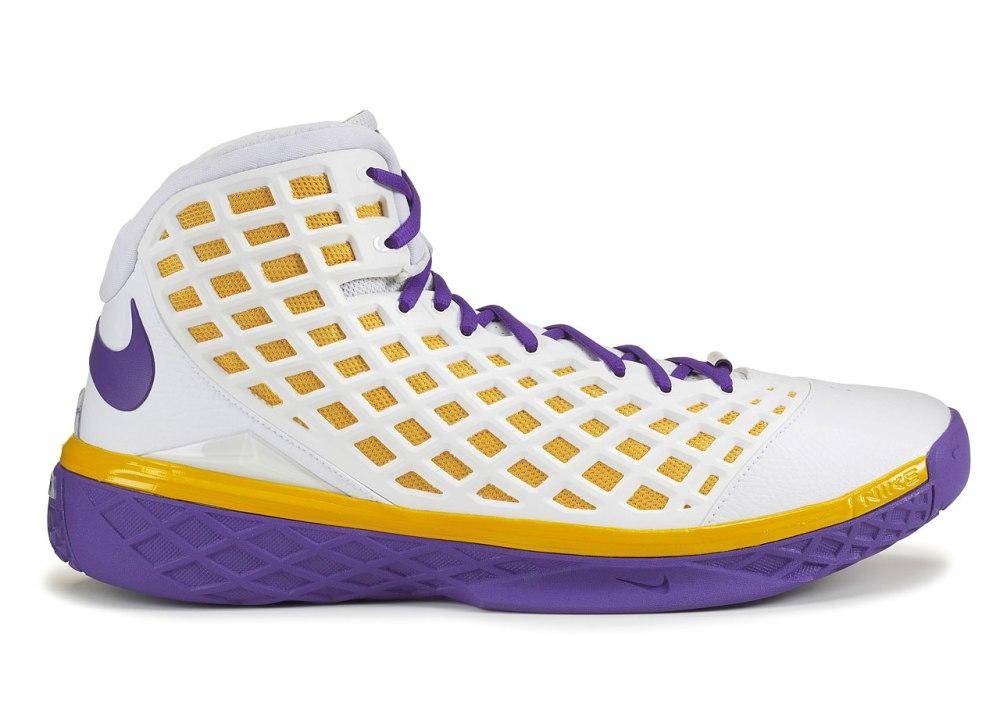 nike zoom kobe iii:zk系列走向创新的开端