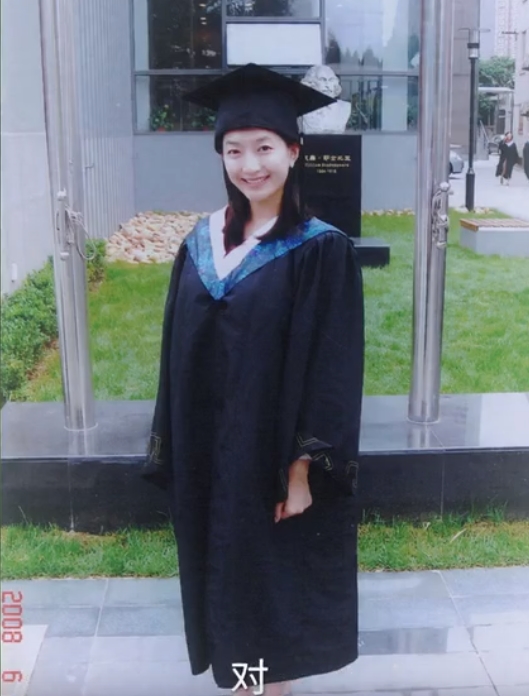 江疏影|江疏影回应王漫妮不是拜金女 王传君不留情面地评价她平庸