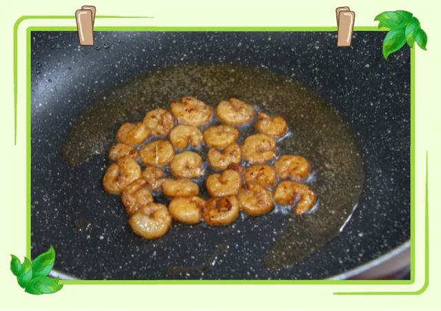 什么菜适合做快餐盒饭 525ceb46j00qf8ab8001ac000hs00cjc.jpg