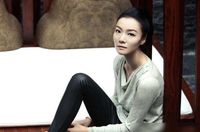 她17岁就上春晚,出道18年却不温不火,后因被张一山"追"而红|齐溪