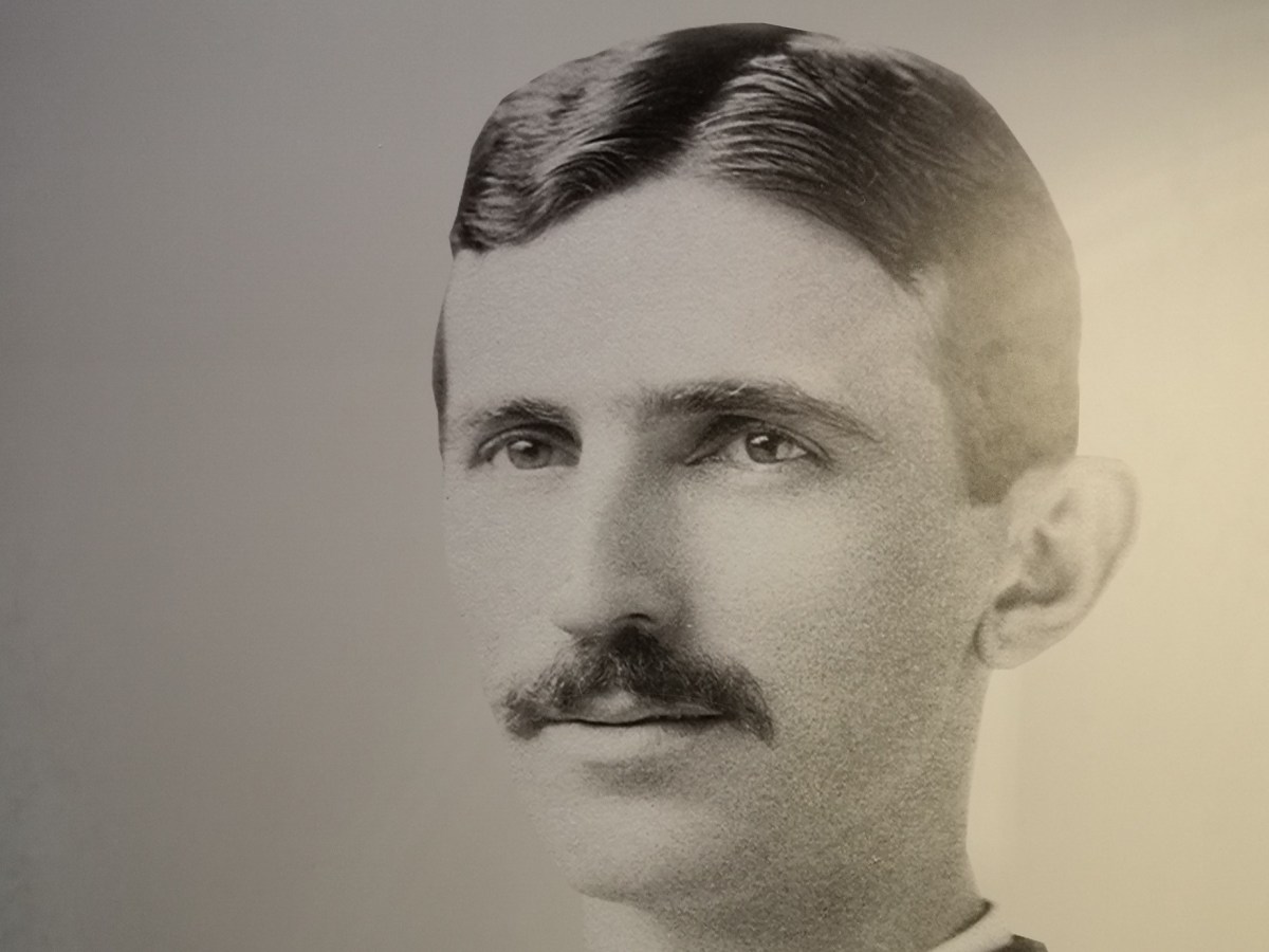 看下他做过的事,你就知道了|交流电|尼科·特斯拉|爱迪生|特斯拉|线圈