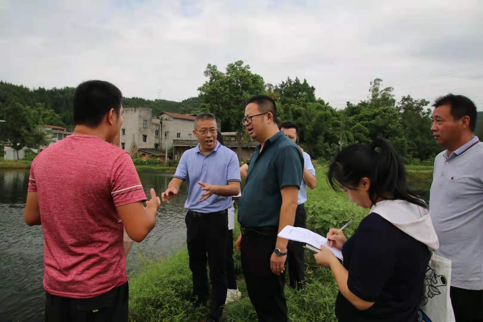 高要梁启灿图片