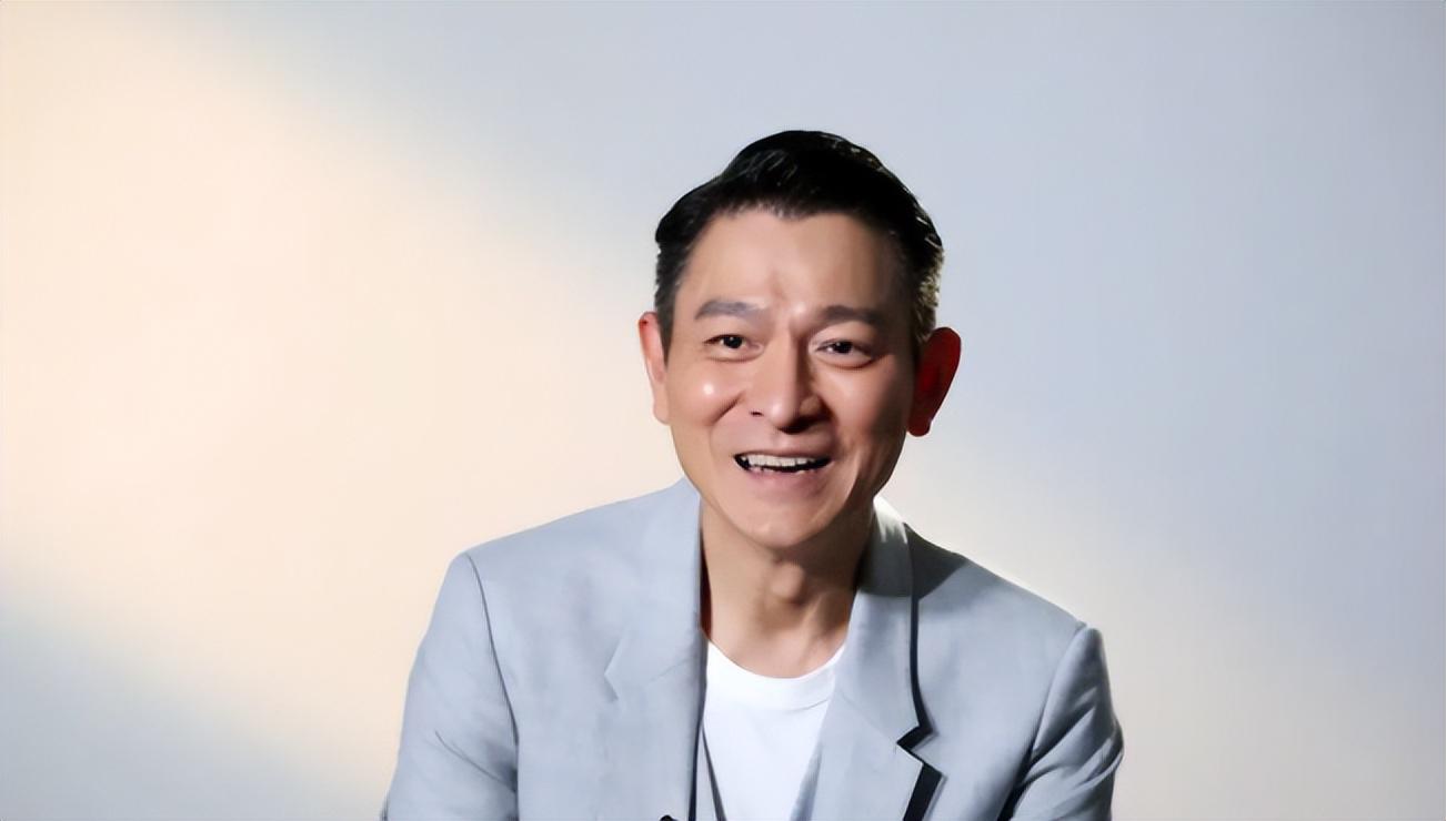 靠老公将一手烂牌打回王炸,老公是什么来头张馨予虽然没有刘德华的