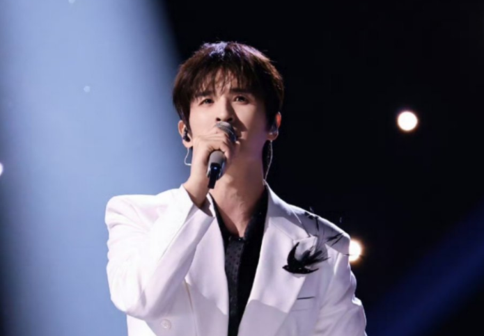 张远最近很火的歌 43927136j00sfmsq2007cd000jb00dfm.jpg