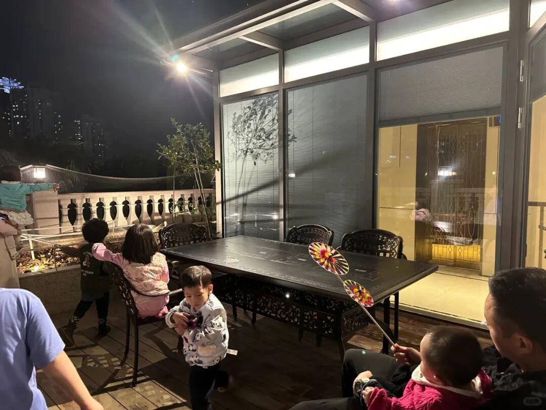 华宵一 VS 花三三:由一辆劳斯莱斯引起的婚恋大宫斗