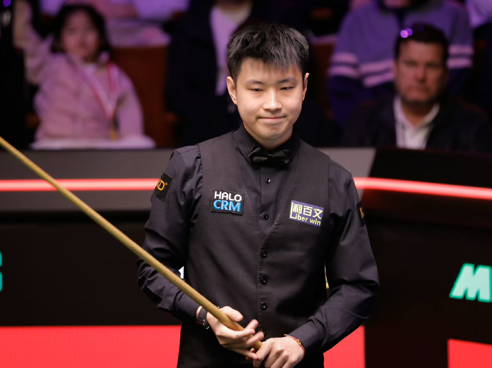 卫冕冠军险象环生！赵心童5-4险胜海菲尔德，状态低迷敲响警钟