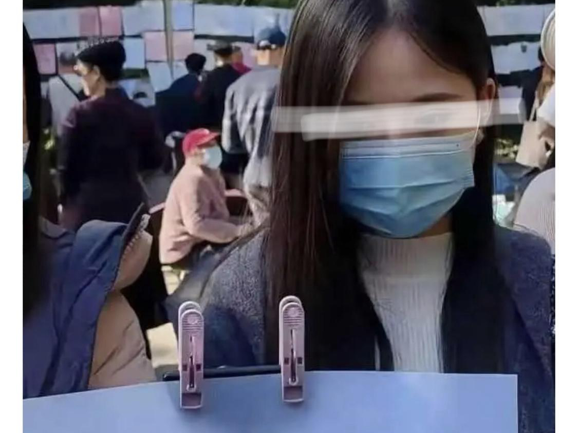 入赘8.8万！孩子随母姓，99年广州女征婚引热议：网友：相亲好卷