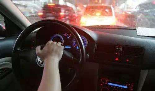 如何开车省油连老司机都不知道的 FX5YJ5N=eQEZrNURvNDzTiFILUDtDQTifOvsBaWcCQKOh1538575999826.jpg