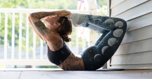 辛芷蕾新照获赞超3万,健身瑜伽也能穿出超模范儿