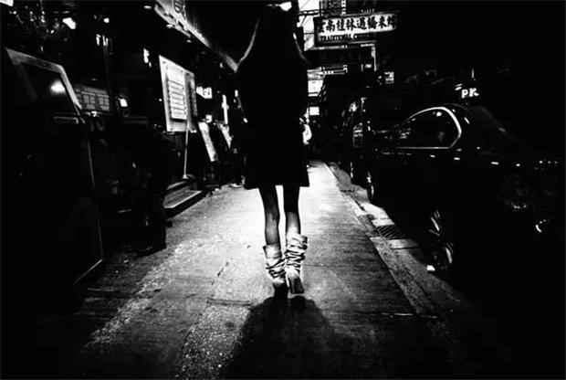 镜头下90年代香港夜晚: 90年代的香港是这样子的